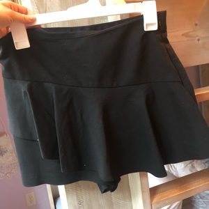 Black Zara skort